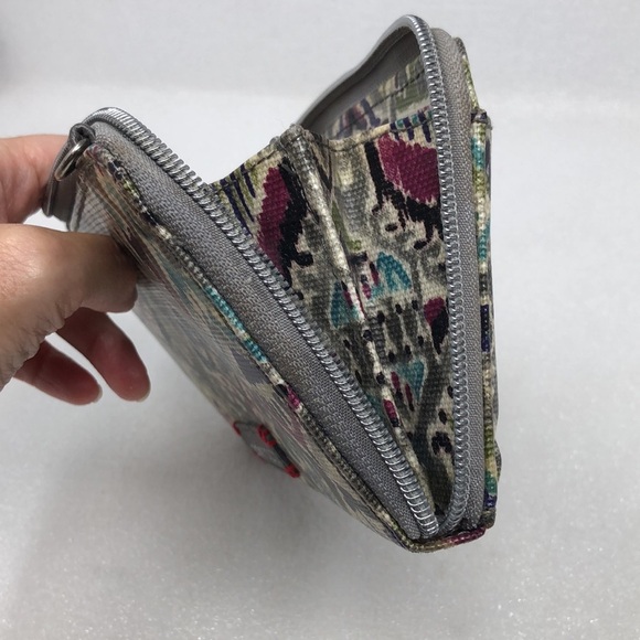 Sakroots Wallet Gray Artsy Zip Around - Picture 13 of 16